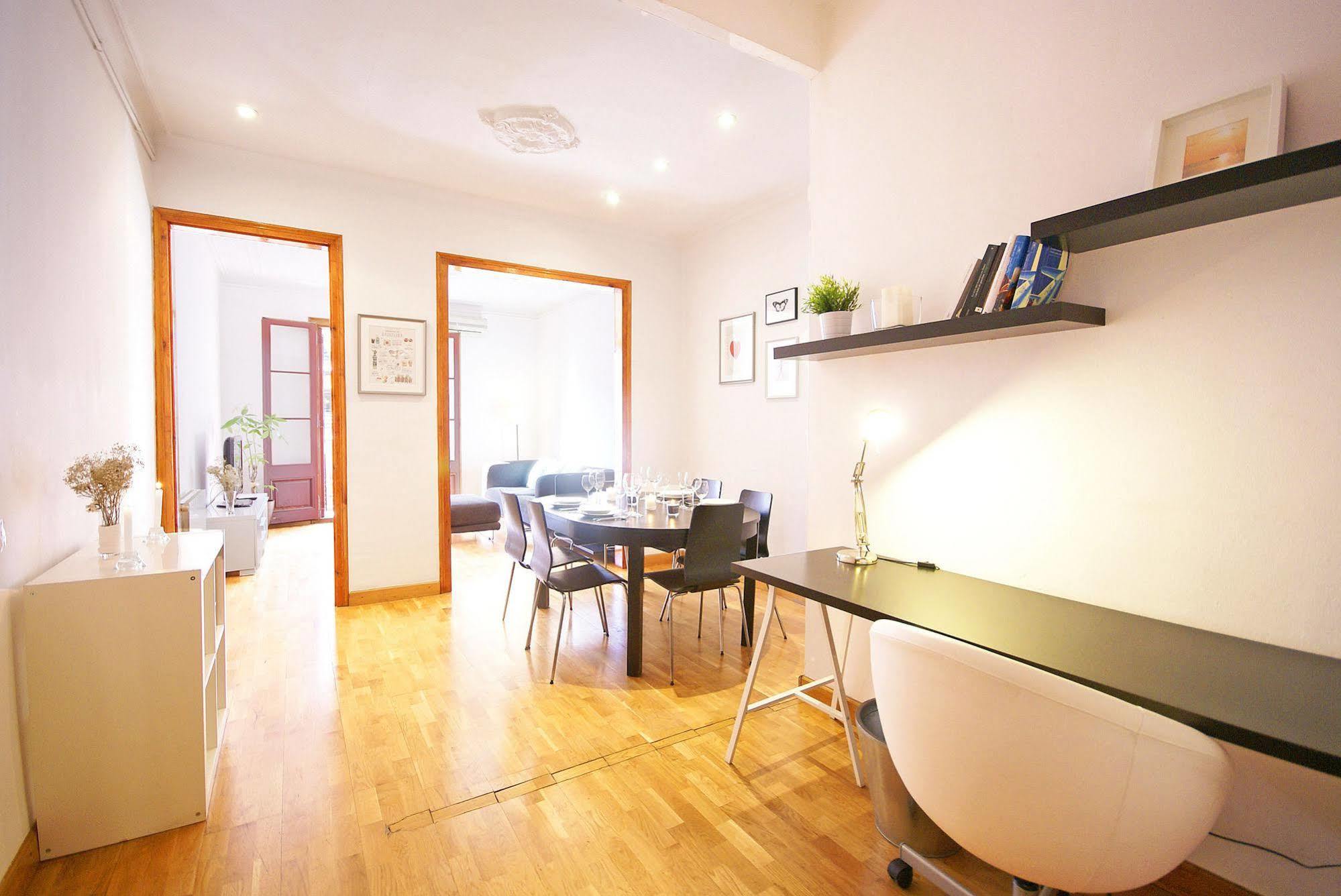 Apartamento Flateli Aribau Barcelona Exterior foto
